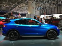 S0-alfa-romeo-stelvio-la-4-saisons-video-en-direct-du-salon-de-geneve-2017-398551.jpg