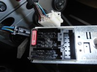 Piny w Alfie147 radio Blaupunkt.jpg